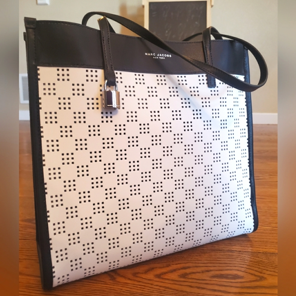 Marc Jacobs Perforated Grind Tote Bag New NWT